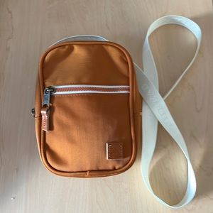 Honey Cross Body Thread Bag